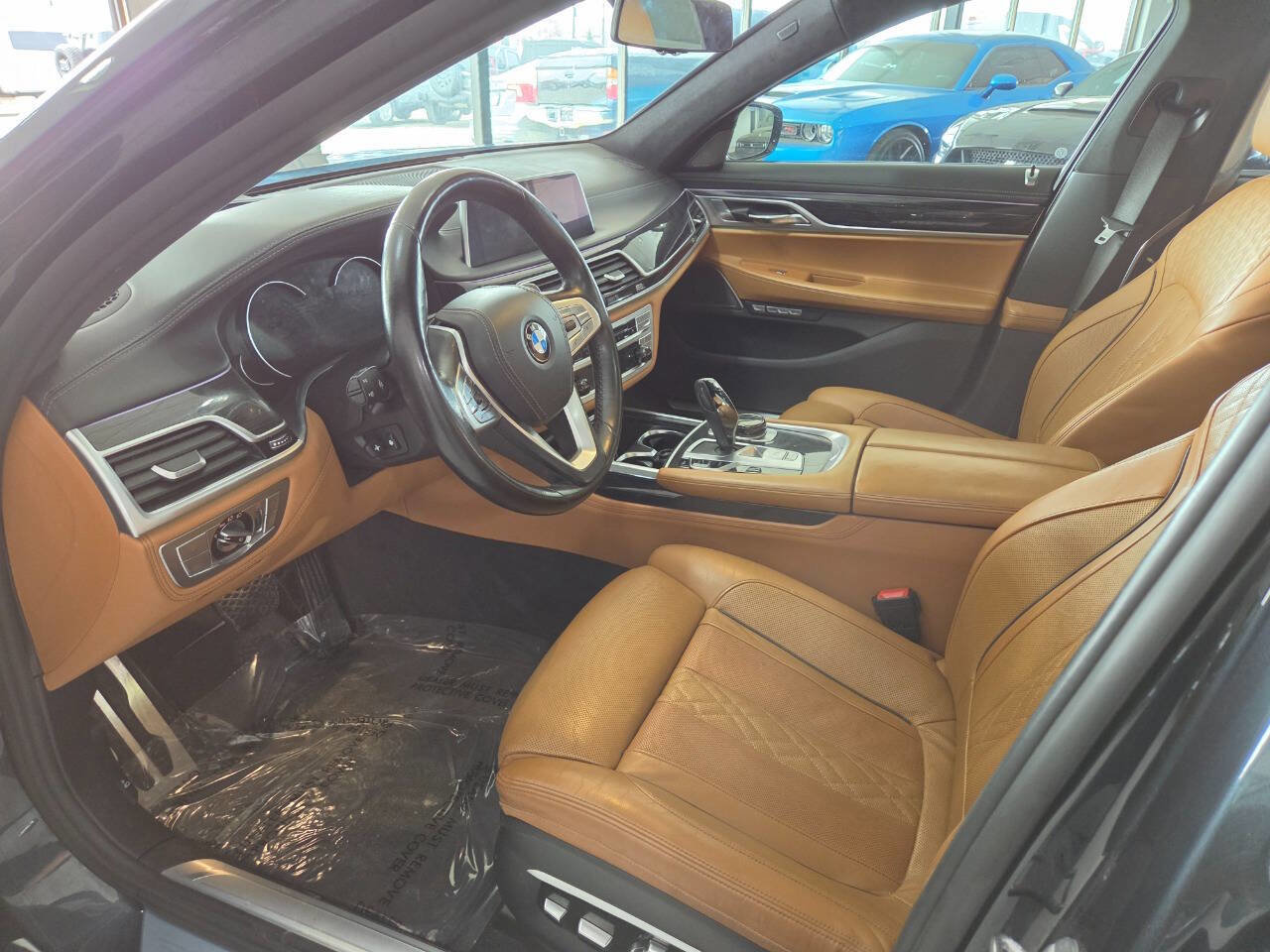 Used 2016 BMW 750i xDrive image 15