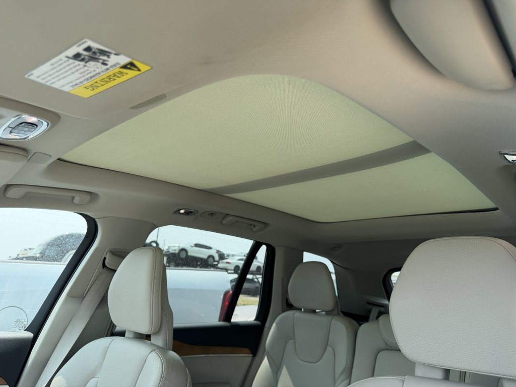 Used 2021 Volvo XC90 T6 Momentum w/ Climate Package AWD/4WD image 15