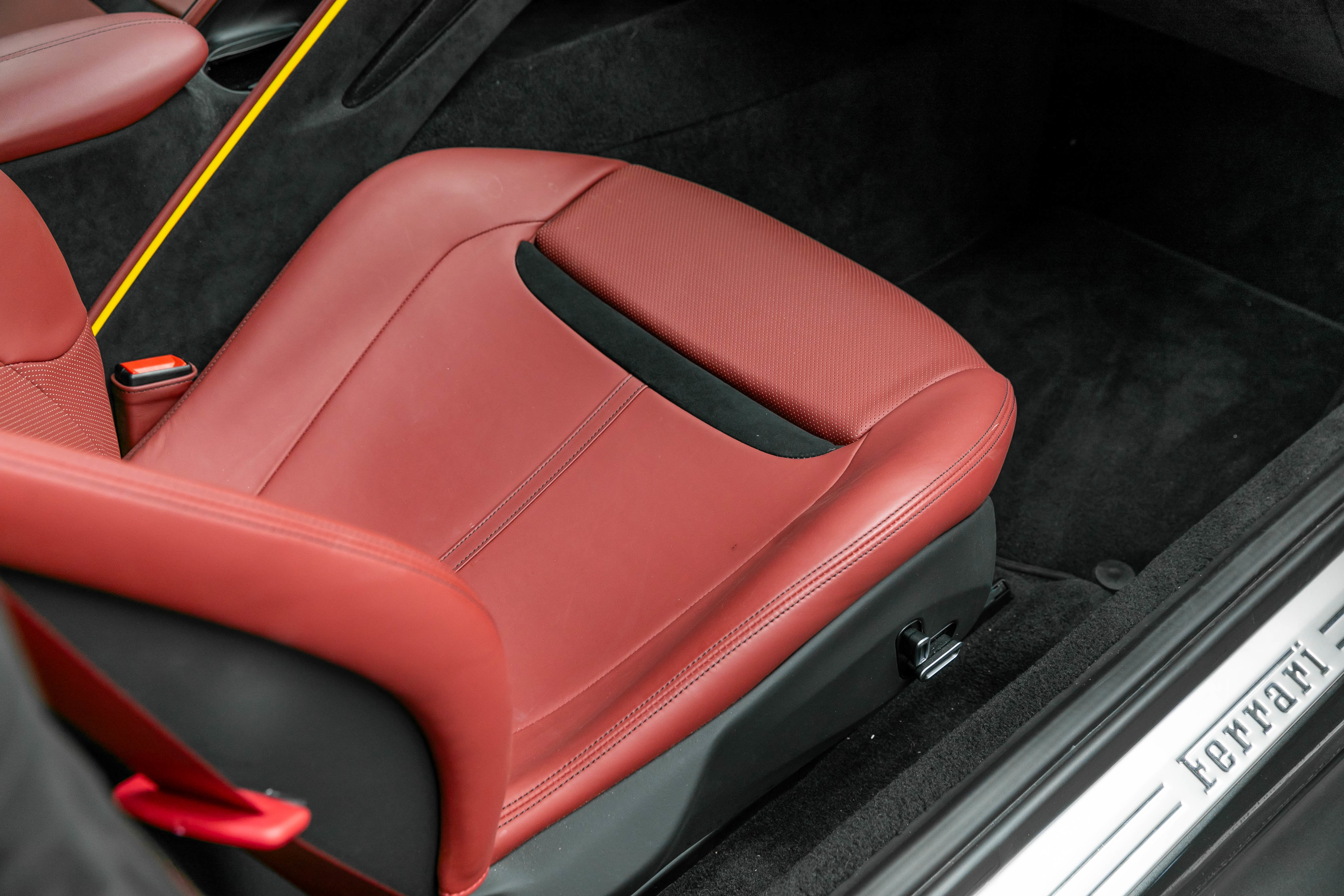 Certified 2022 Ferrari Roma image 41