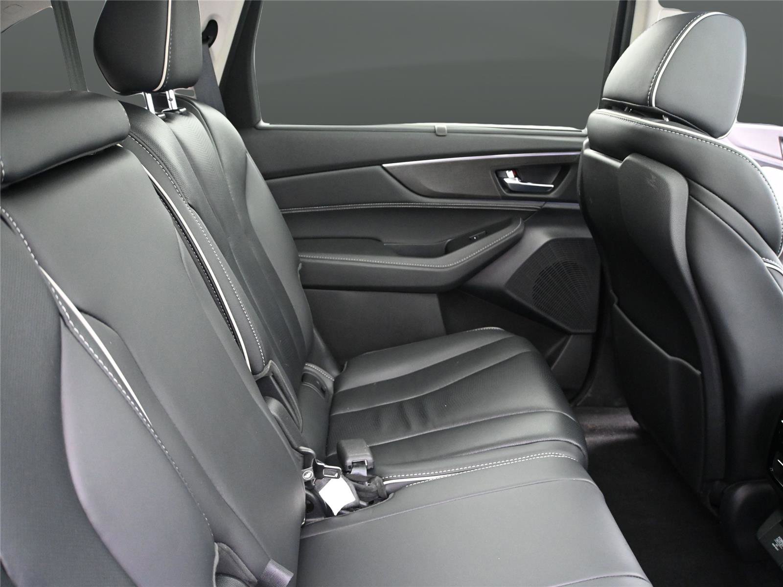 Certified 2024 Acura MDX SH-AWD w/ Advance Package image 22