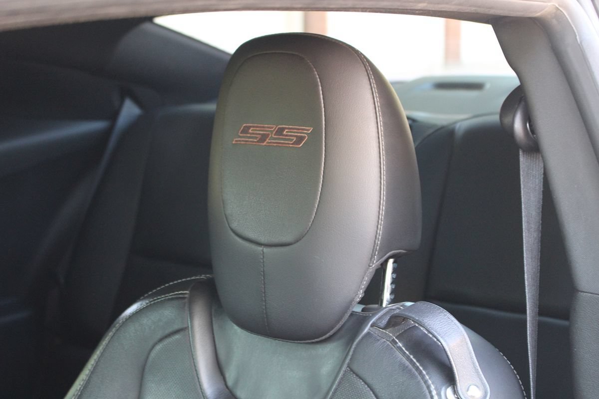 Used 2013 Chevrolet Camaro SS w/ RS Package RWD image 11