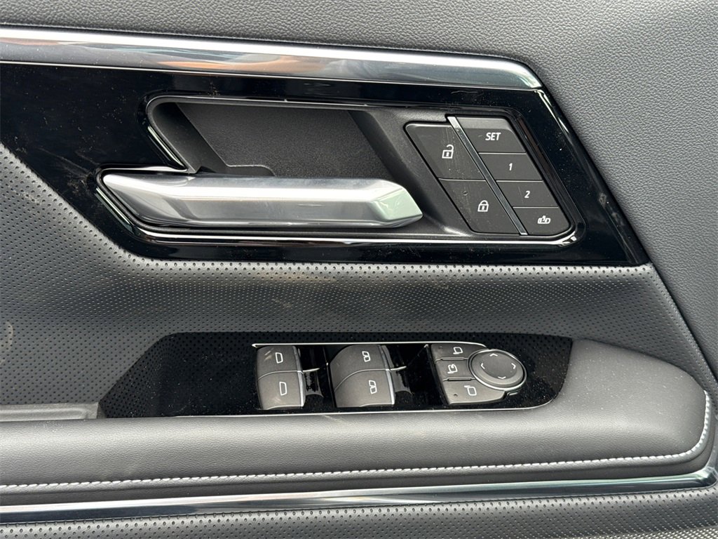 New 2025 GMC Sierra EV Denali image 15