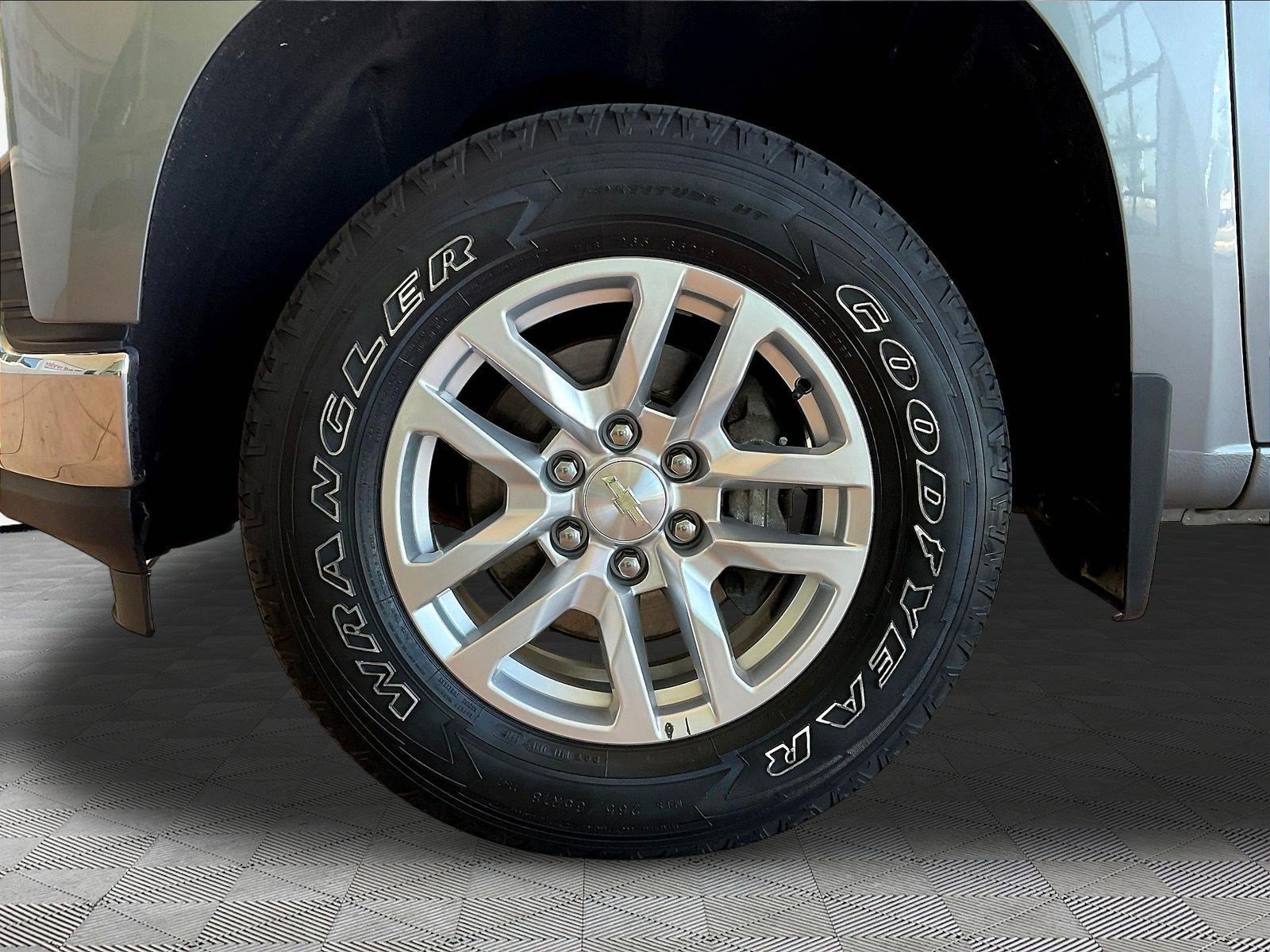 Used 2020 Chevrolet Silverado 1500 LT w/ All-Star Edition AWD/4WD image 32