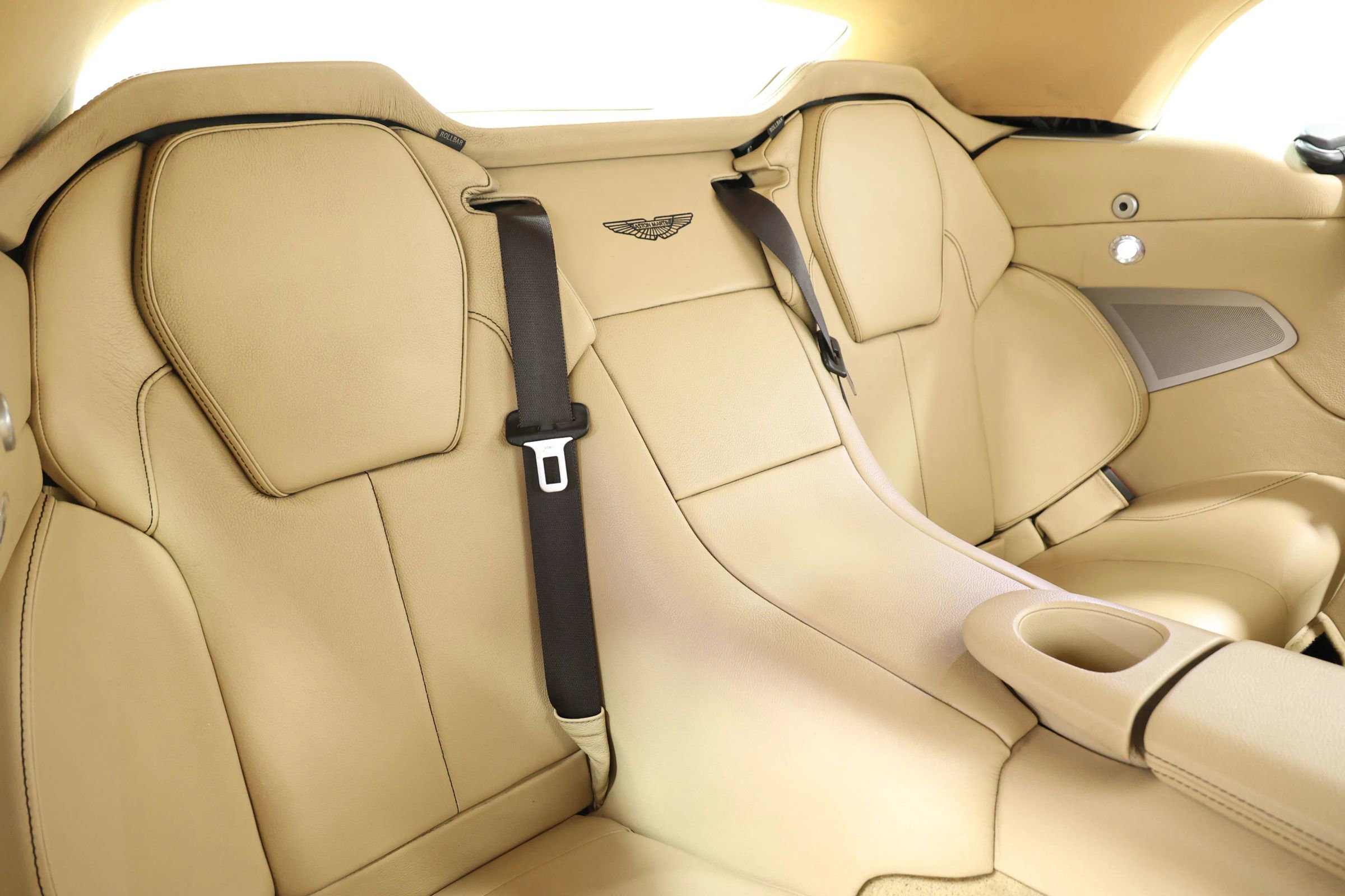 Used 2016 Aston Martin Vanquish Volante image 59