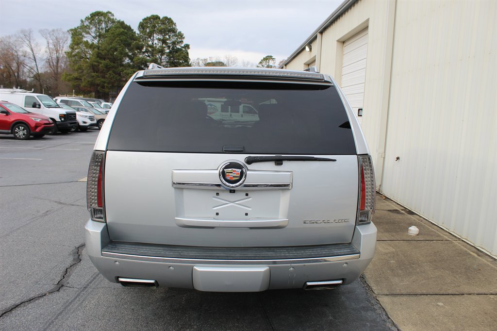Used 2013 Cadillac Escalade ESV Premium image 14