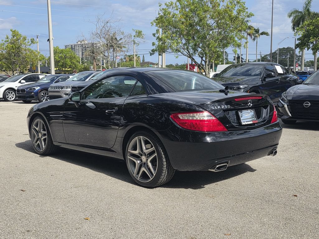 Used 2013 Mercedes-Benz SLK 250 image 6