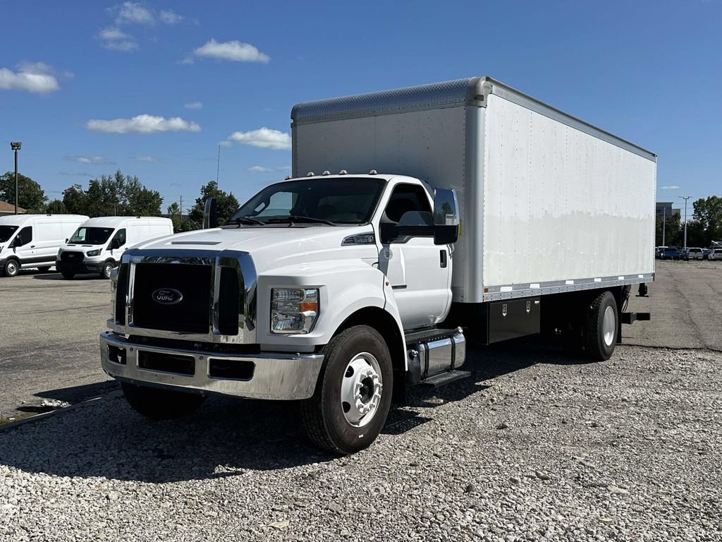 Used 2021 Ford F650 2WD Regular Cab Super Duty image 6