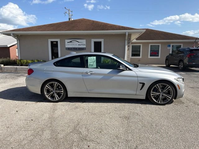 Used 2015 BMW 435i Coupe w/ Technology Package RWD image 4