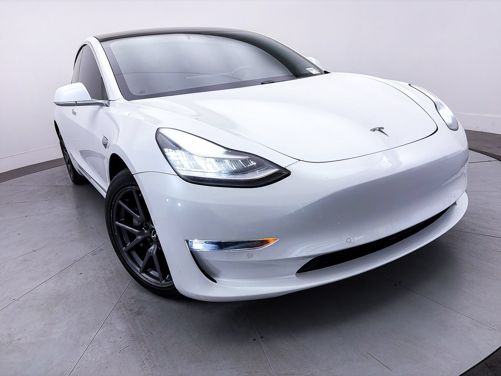 Used 2019 Tesla Model 3 Long Range AWD/4WD image 3
