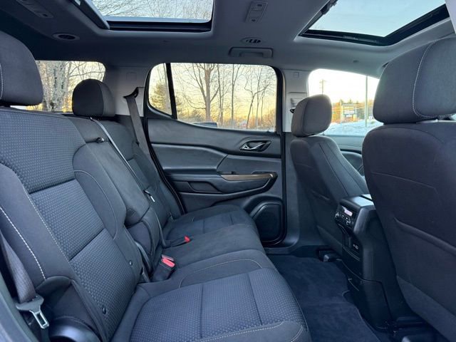 Used 2023 GMC Acadia SLE w/ Driver Convenience Package image 17