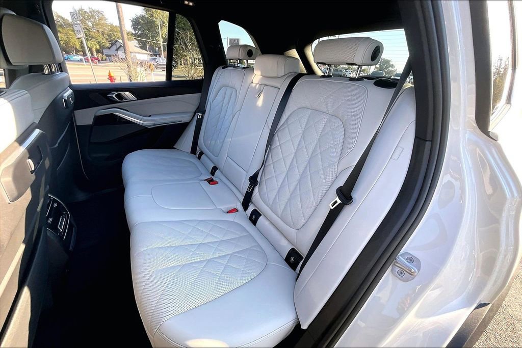 Certified 2026 BMW X5 xDrive40i w/ Climate Comfort Package image 19
