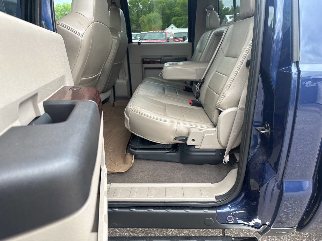 Used 2010 Ford F350 Lariat image 35