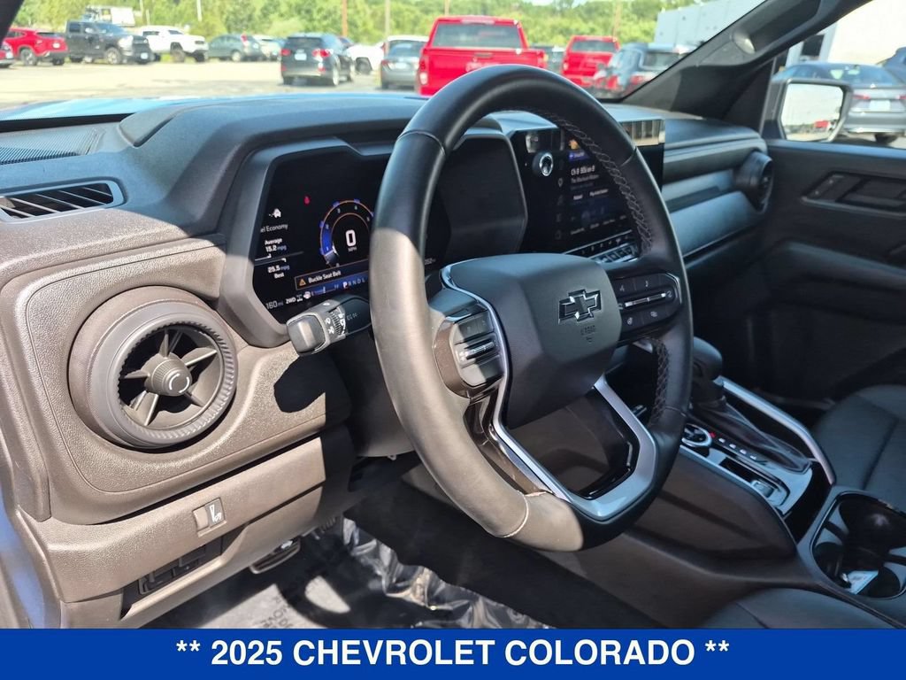 Used 2025 Chevrolet Colorado Trail Boss AWD/4WD image 12