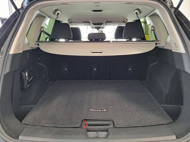 Used 2023 Nissan Rogue SV FWD image 29