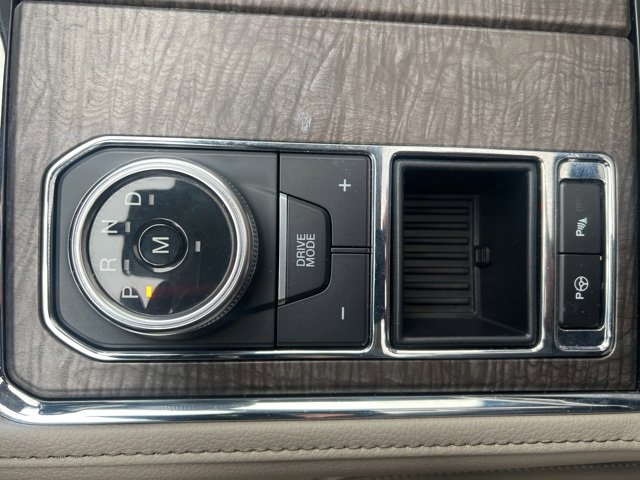 Used 2021 Ford Expedition Limited image 44