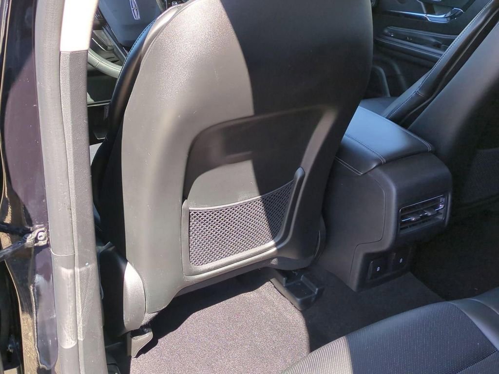 Certified 2023 Lincoln Corsair FWD w/ Equipment Group 101A image 27