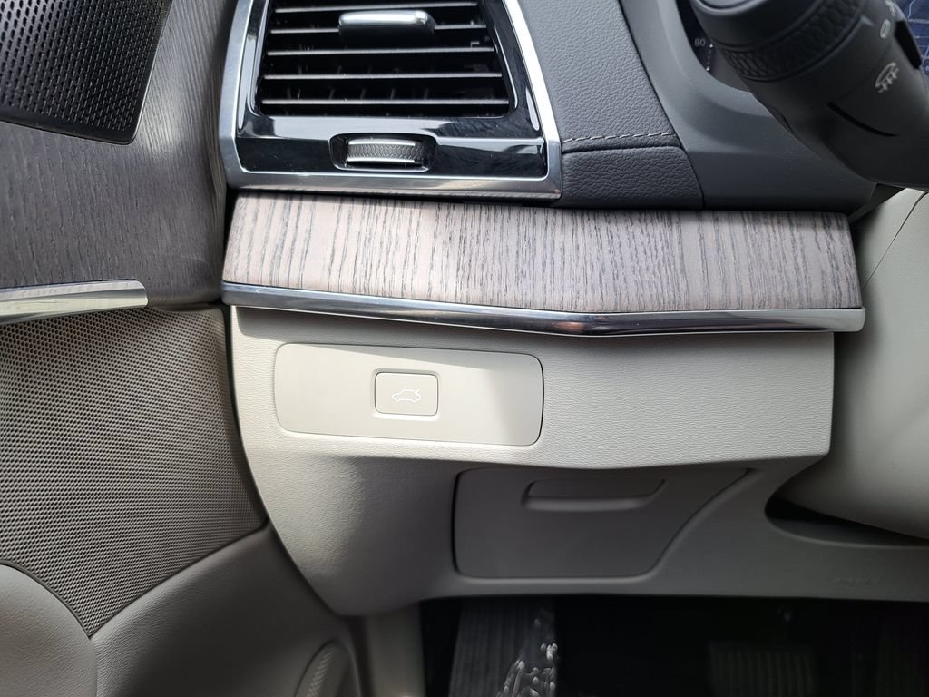 Used 2023 Volvo XC90 B6 Ultimate AWD/4WD image 22