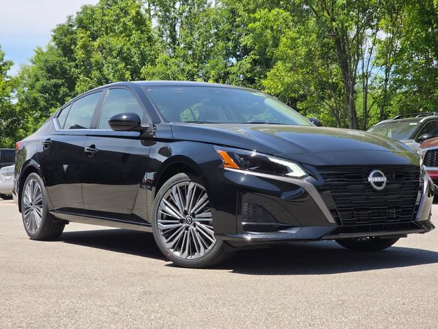 New 2026 Nissan Altima 2.5 SV w/ SV Premium Package FWD image 2