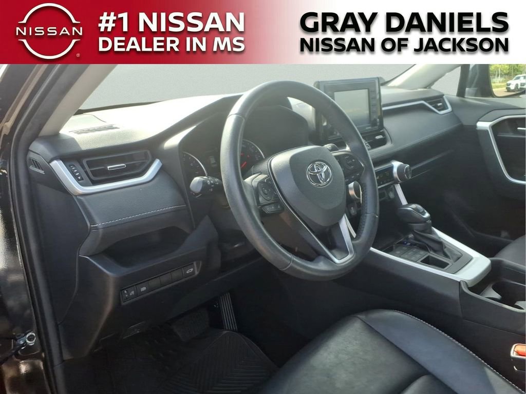 Used 2021 Toyota RAV4 XLE Premium AWD/4WD image 11