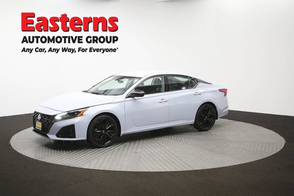 Used 2023 Nissan Altima 2.5 SR FWD image 60
