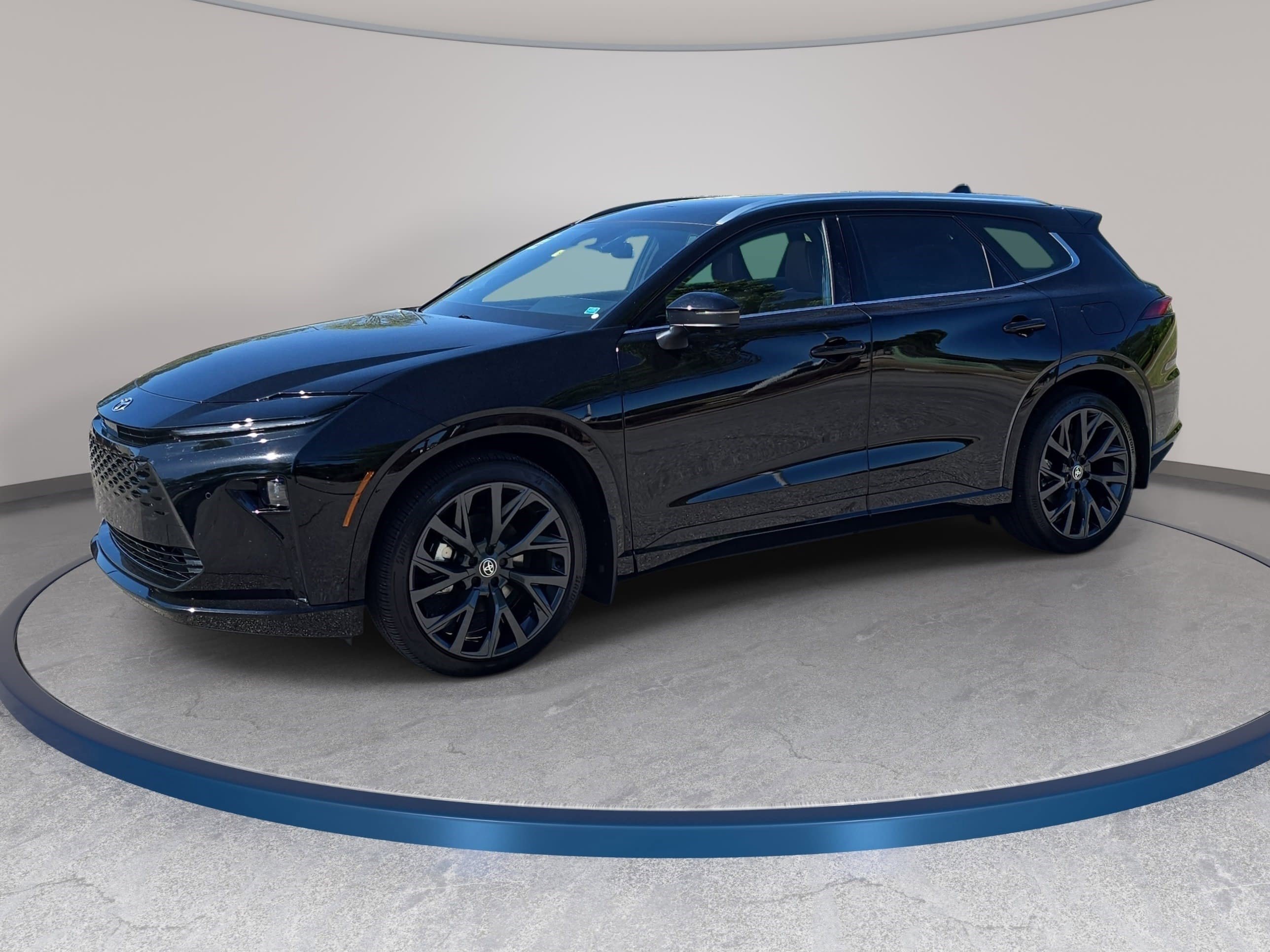 Used 2025 Toyota Crown Signia w/ Advanced Technology Package AWD/4WD image 1