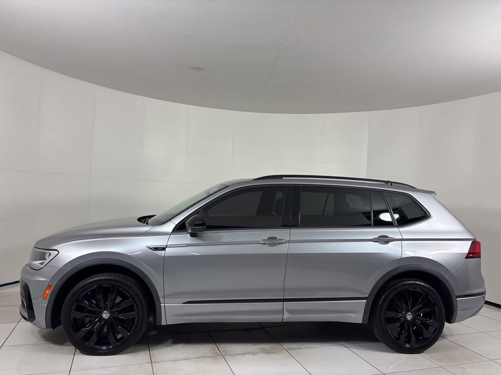 Used 2020 Volkswagen Tiguan SE R-Line image 2