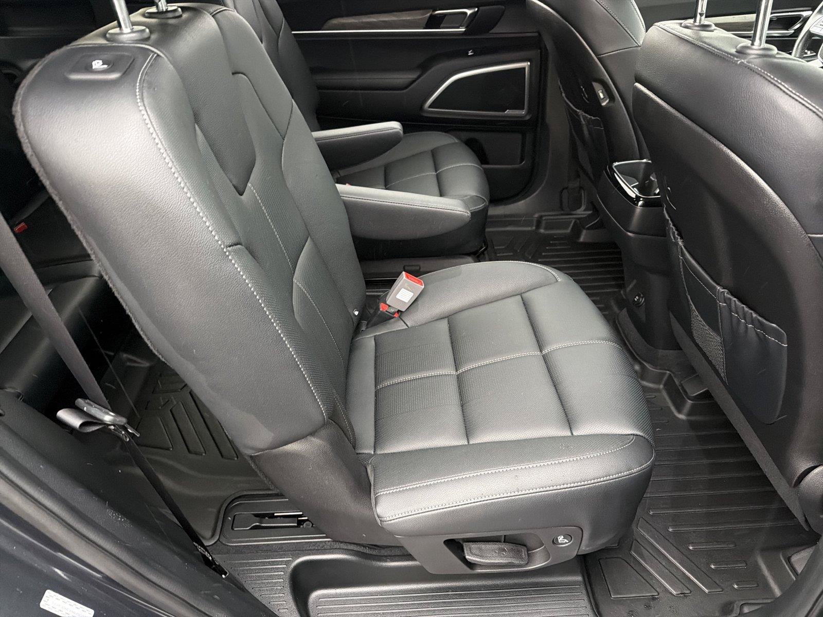 Used 2022 Kia Telluride EX w/ EX Premium Package AWD/4WD image 14