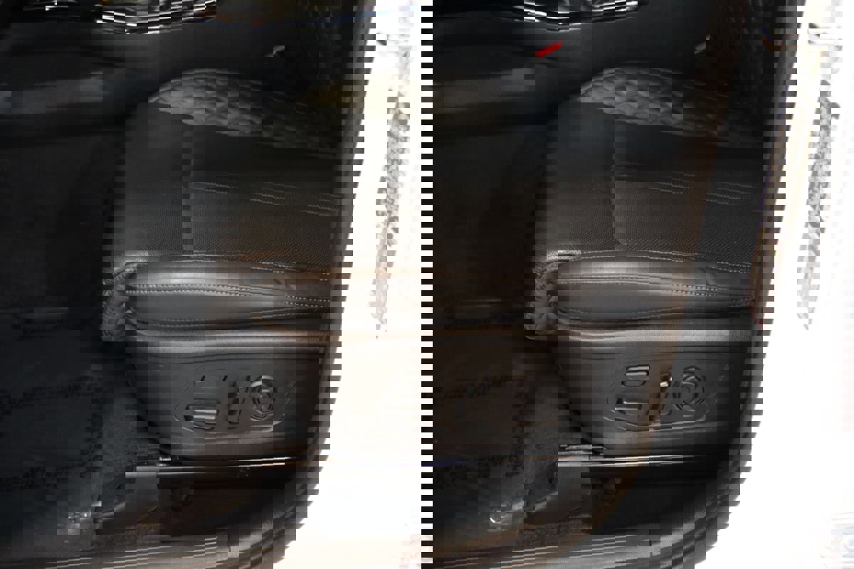 Used 2023 Kia Sorento SX Prestige image 40