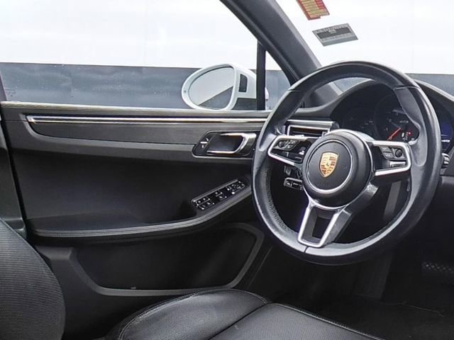 Used 2018 Porsche Macan GTS AWD/4WD image 18