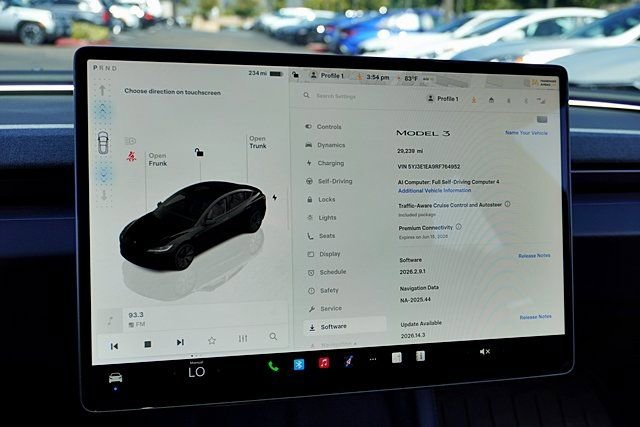 Used 2024 Tesla Model 3 Standard Range RWD image 27