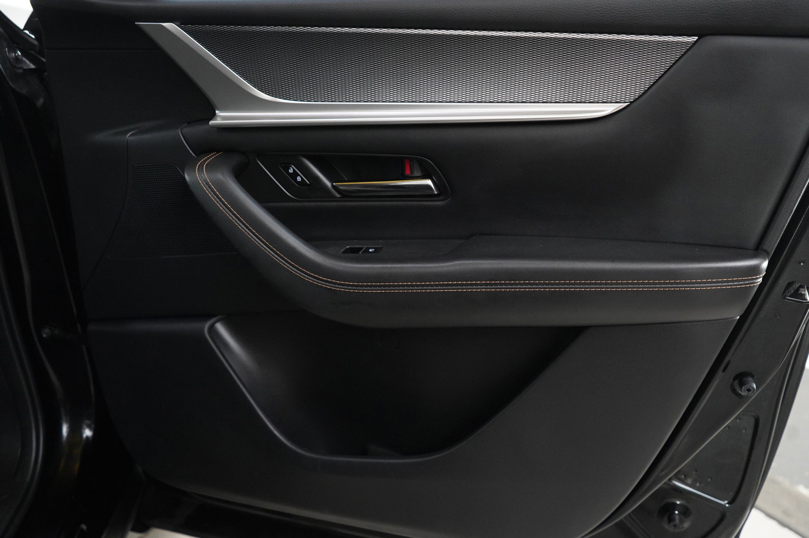 Certified 2024 MAZDA CX-90 Plug-In Hybrid w/ Premium Plus image 11