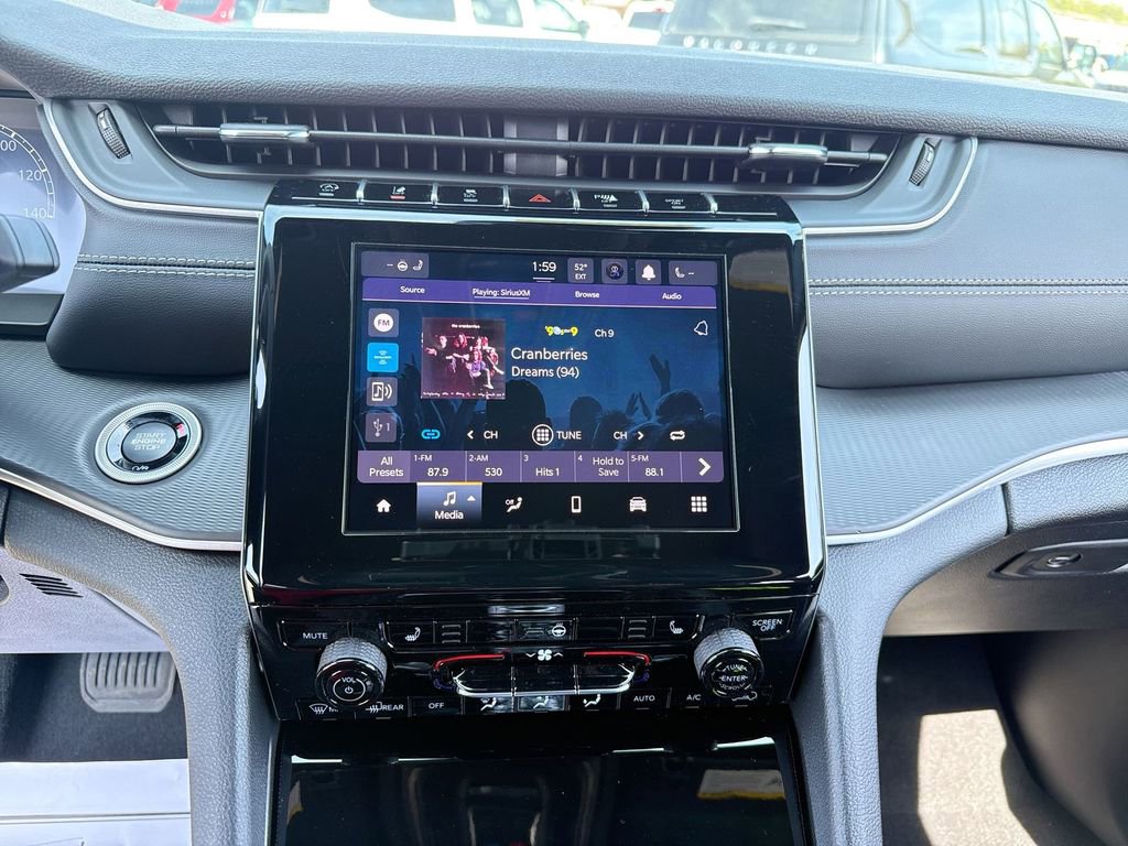 New 2026 Jeep Grand Cherokee Laredo X image 24