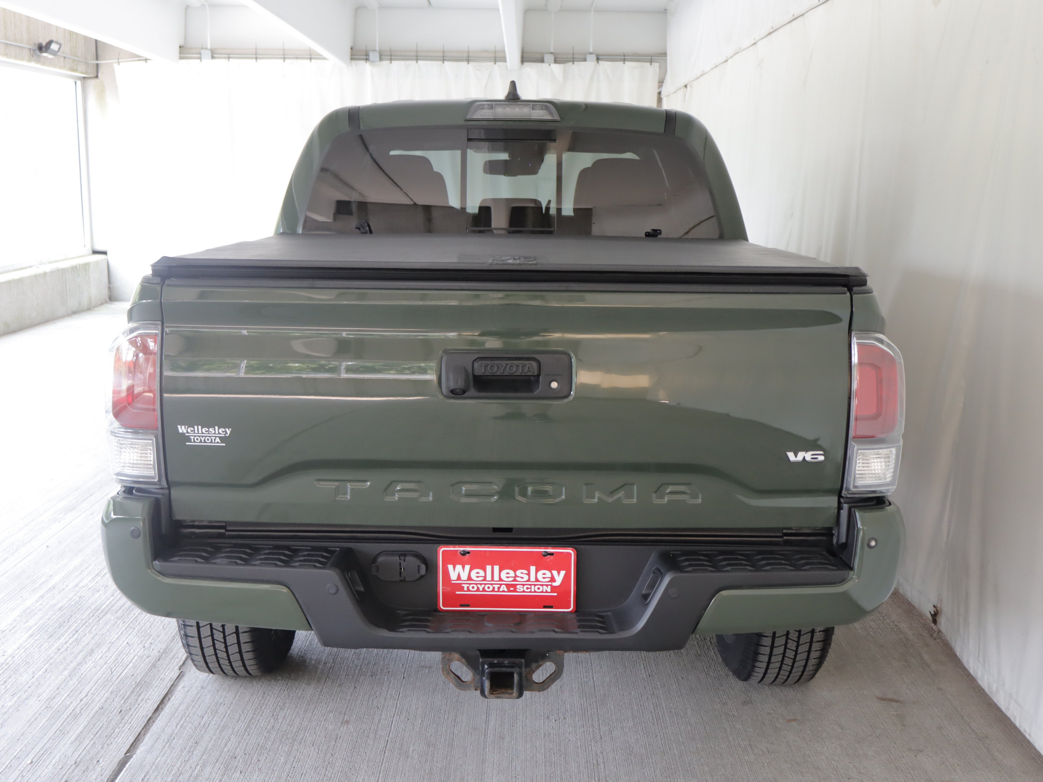 Used 2021 Toyota Tacoma TRD Sport w/ Technology Package AWD/4WD image 26