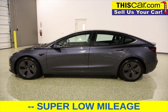 Used 2023 Tesla Model 3 Standard Range image 4