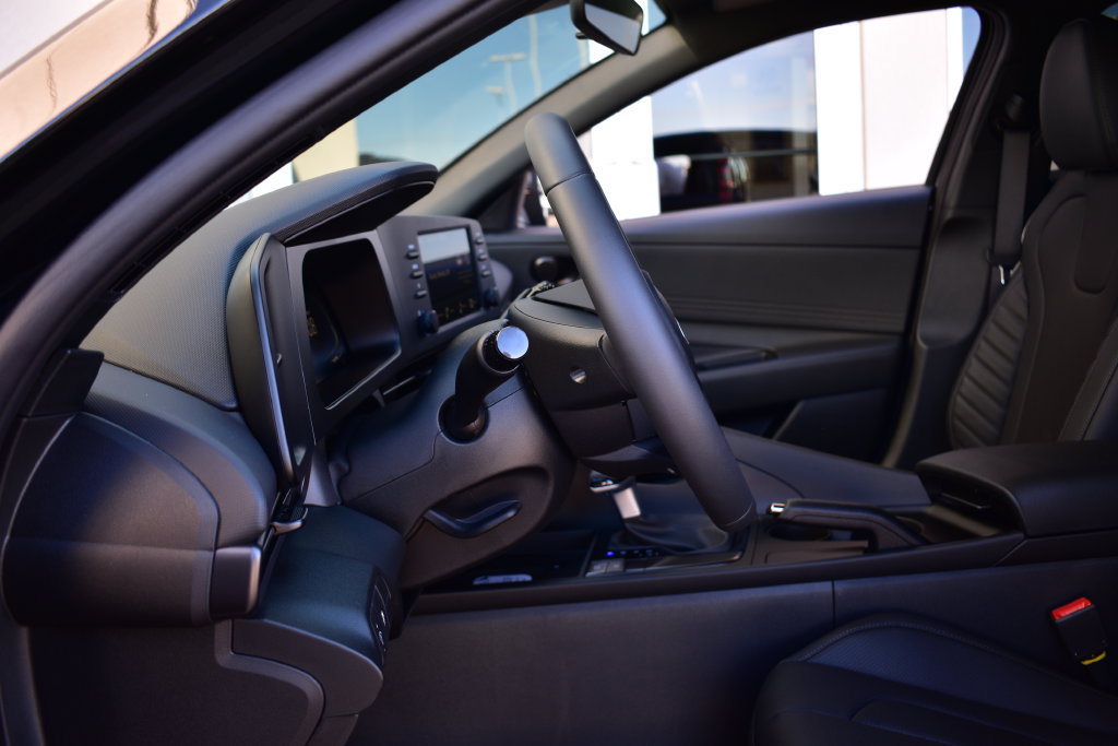 New 2026 Hyundai Elantra SEL Sport FWD image 40