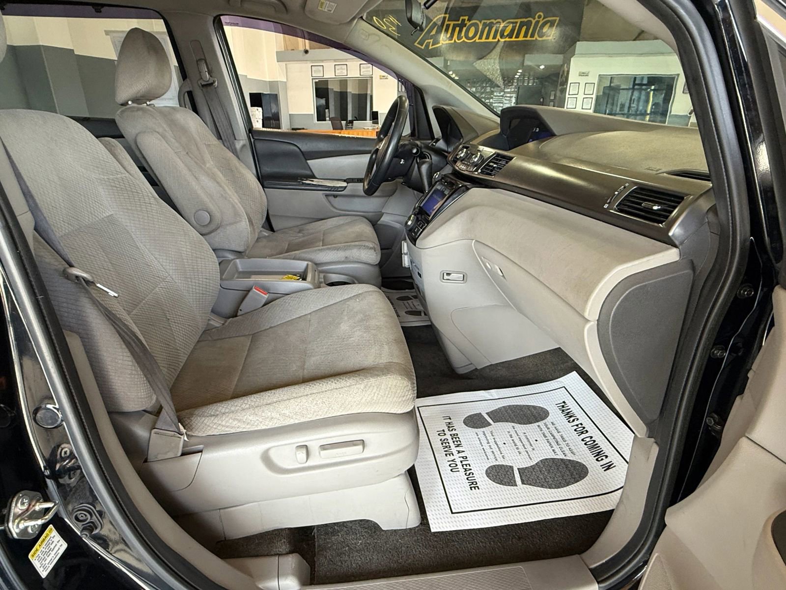 Used 2016 Honda Odyssey SE image 12