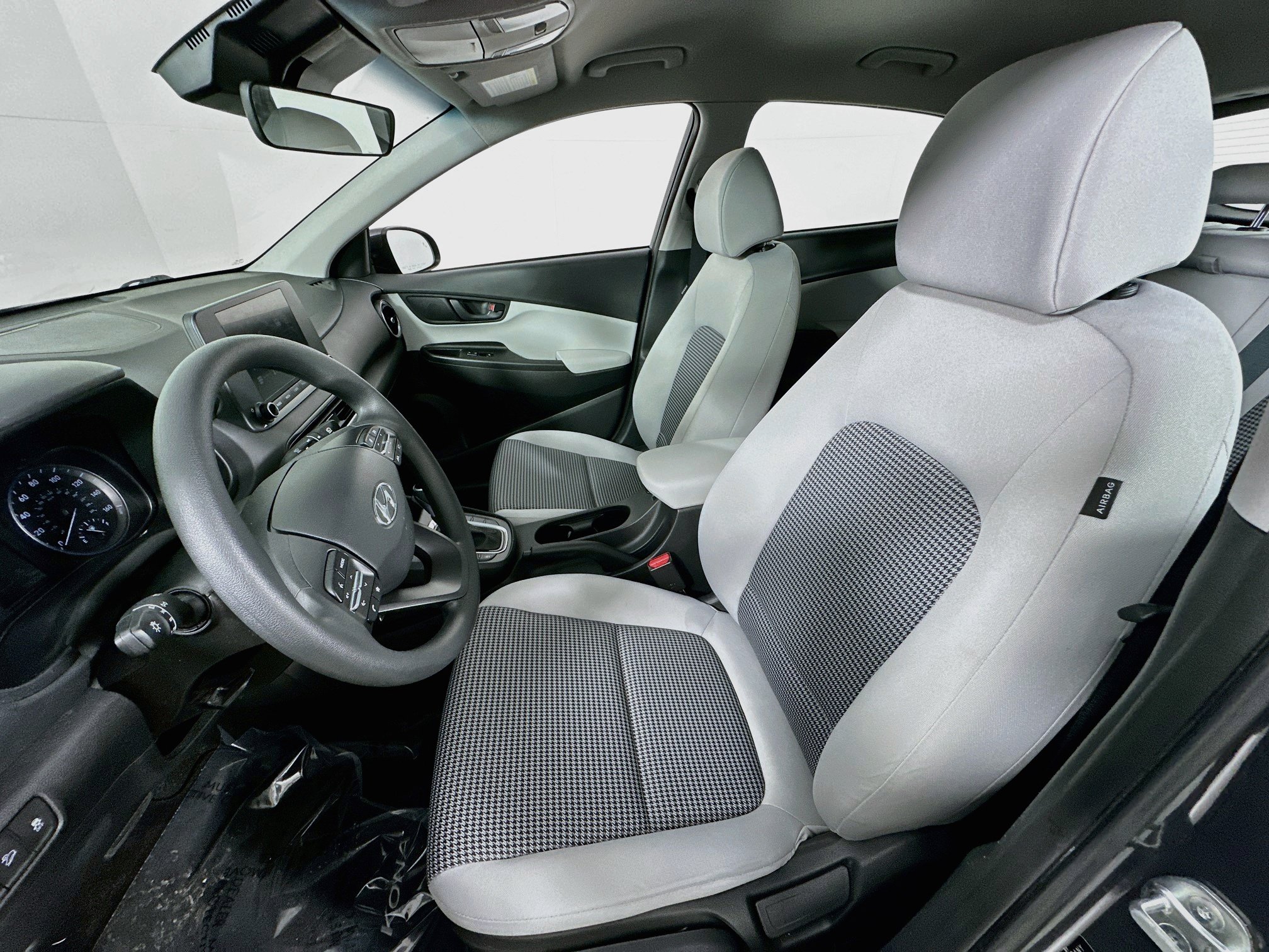 Used 2023 Hyundai Kona SE AWD/4WD image 19