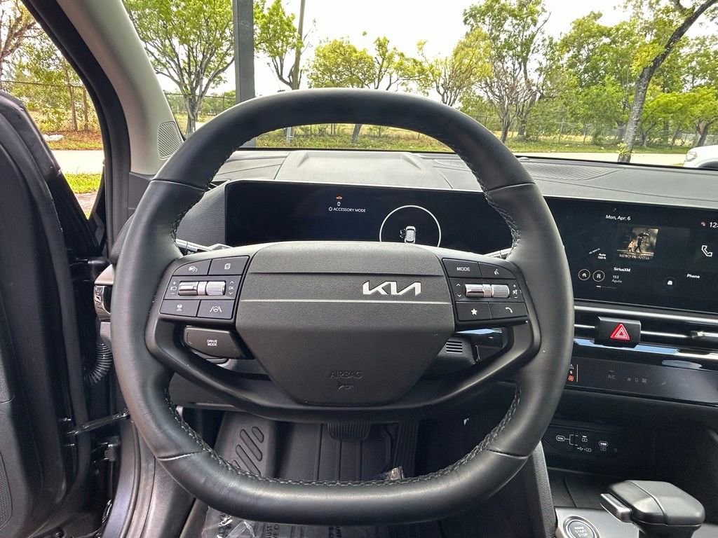 Used 2026 Kia Sportage SX image 21