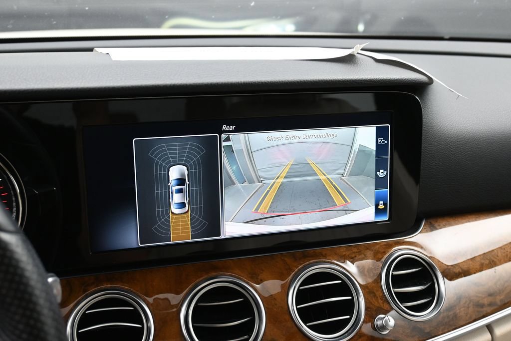 Used 2018 Mercedes-Benz E 300 4MATIC image 14