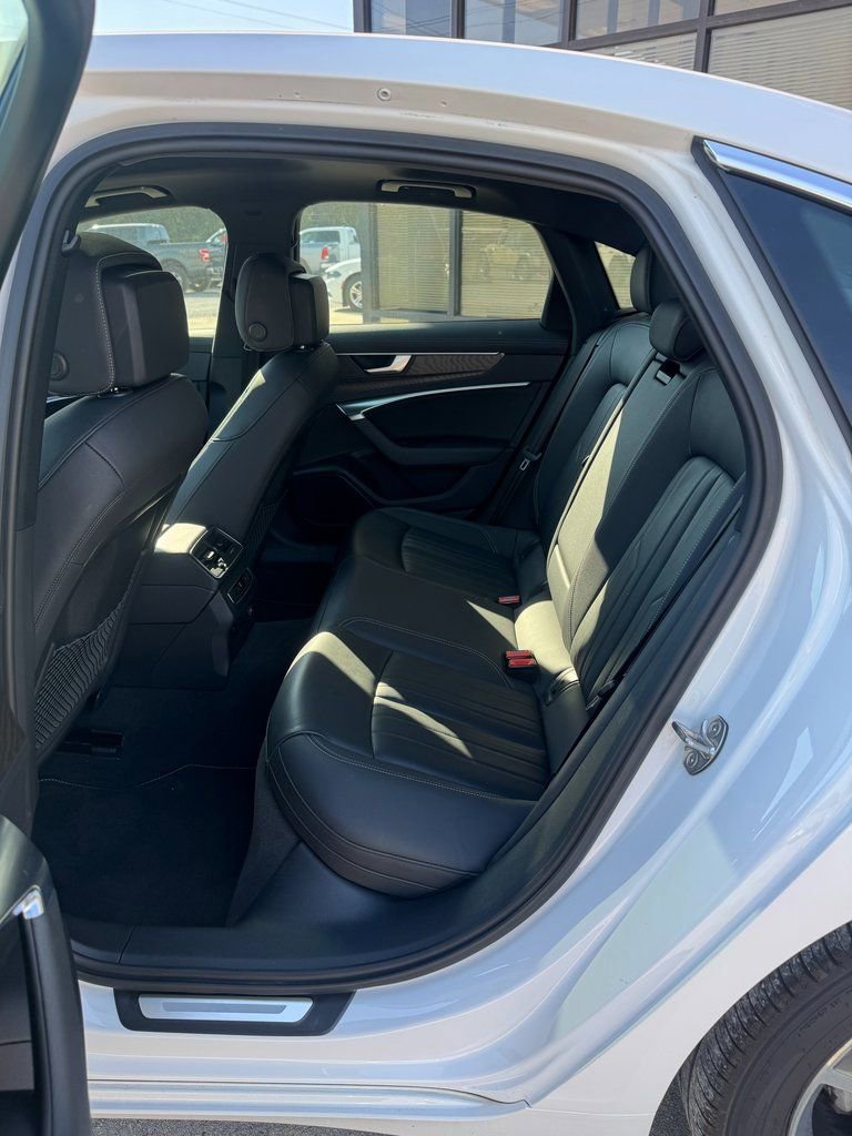 Used 2023 Audi A6 Premium image 16