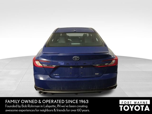 Used 2025 Toyota Camry SE image 8