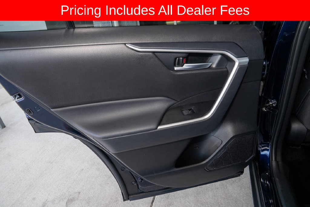 Used 2024 Toyota RAV4 XLE w/ Convenience Package FWD image 11
