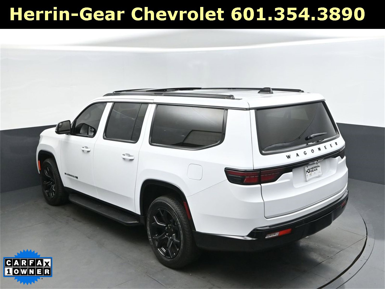 Used 2024 Jeep Wagoneer L Series II image 35