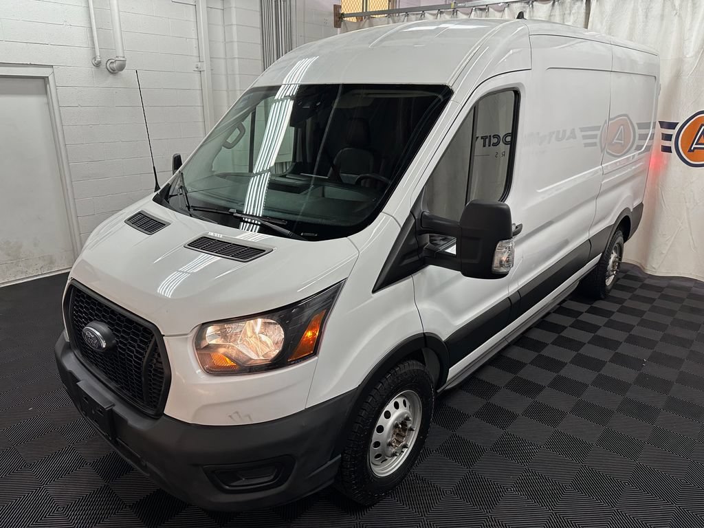 Used 2023 Ford Transit 250 Medium Roof AWD image 4