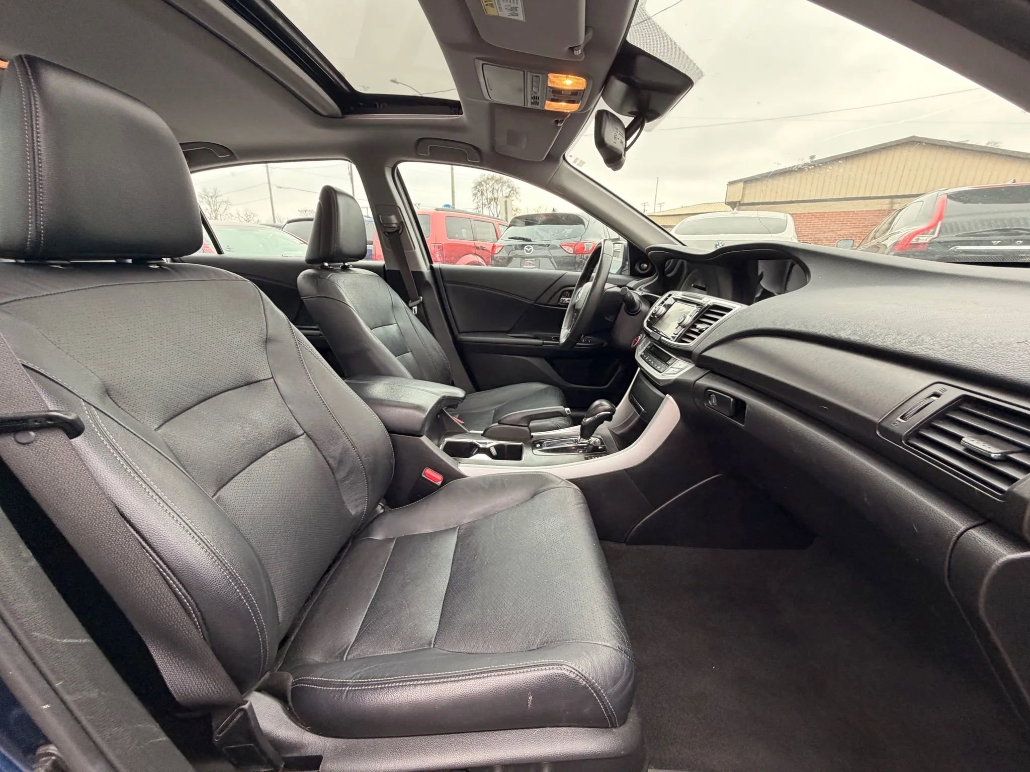 Used 2015 Honda Accord EX-L image 18
