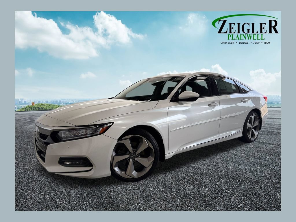 Used 2018 Honda Accord Touring image 1