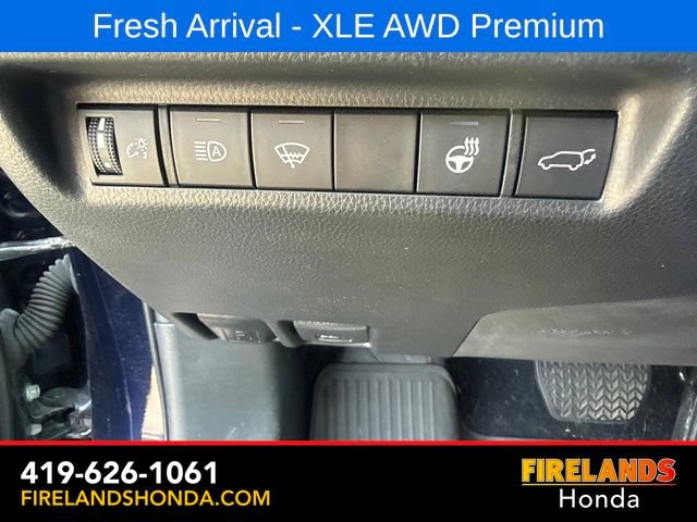 Used 2022 Toyota RAV4 XLE Premium AWD/4WD image 22