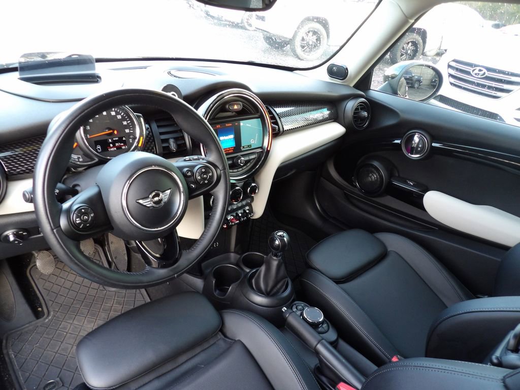 Used 2018 MINI Cooper S image 13