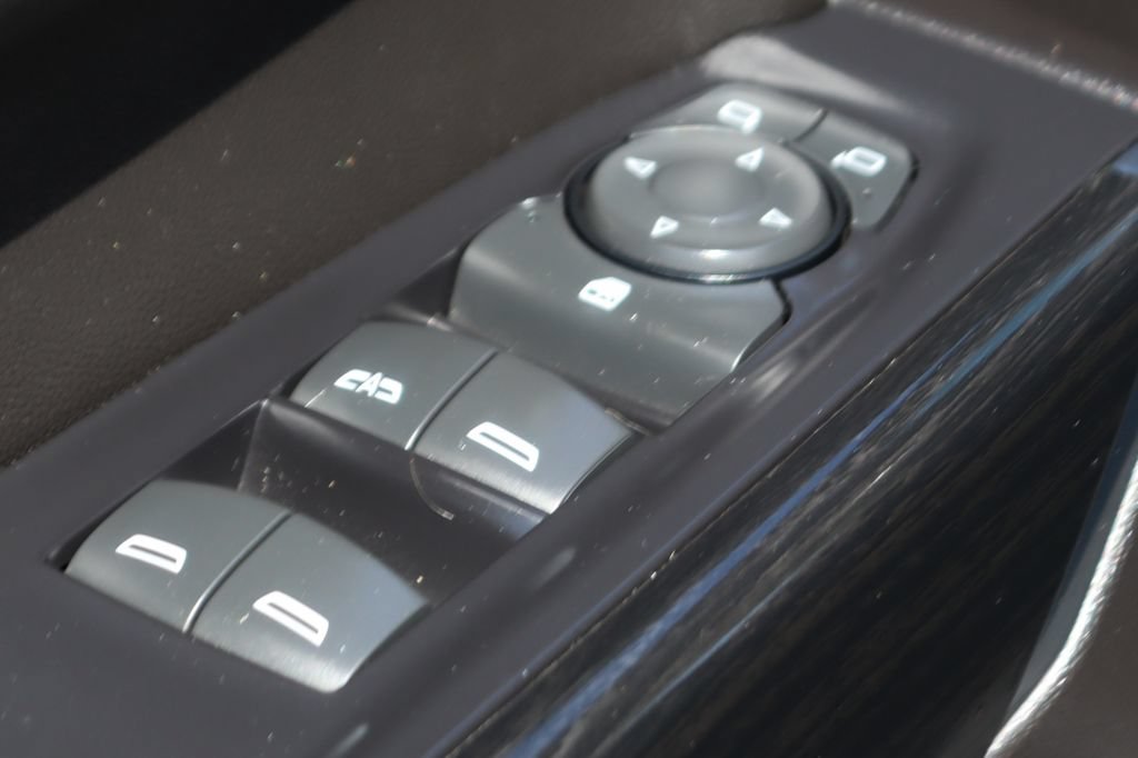Used 2021 Chevrolet Silverado 1500 RST AWD/4WD image 17