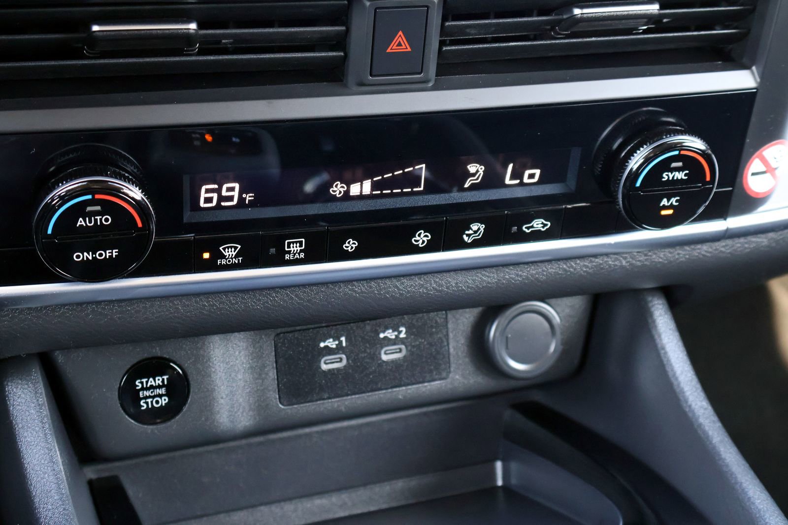 Used 2025 Nissan Rogue SV FWD image 26